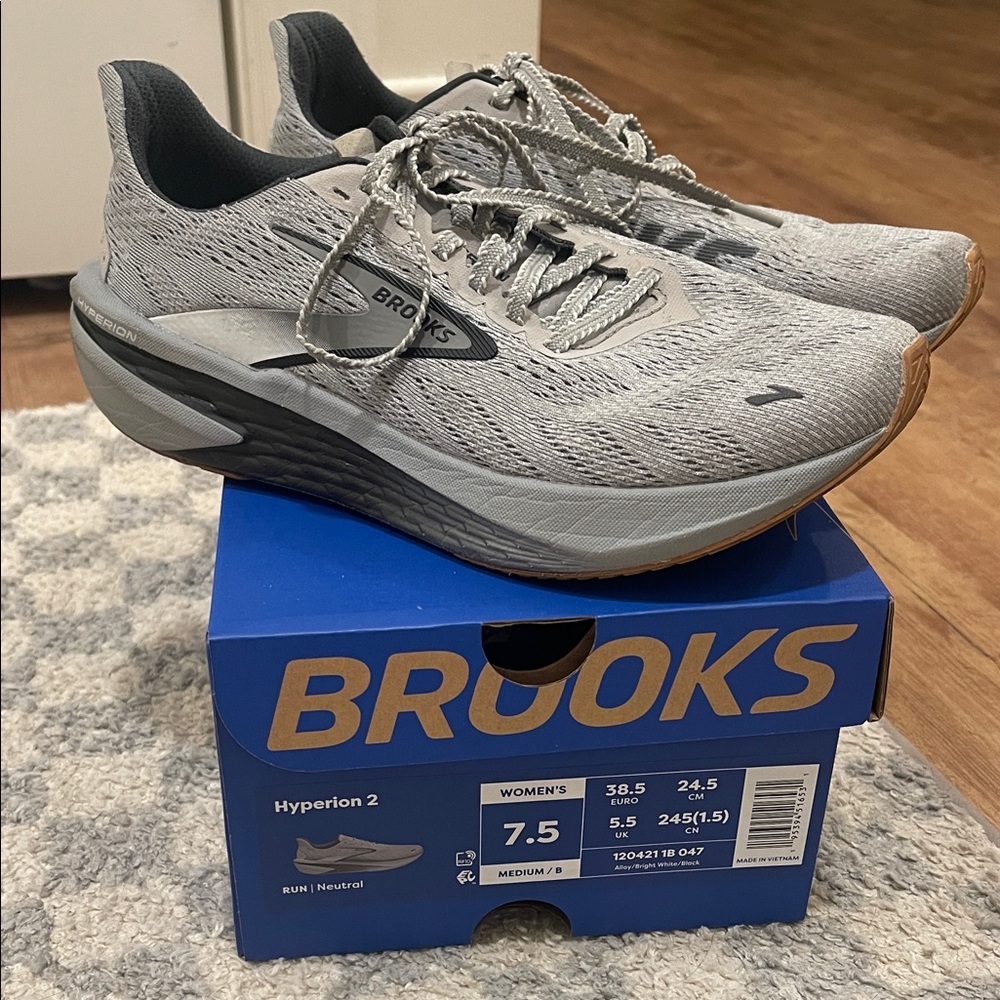 Brooks Hyperion 2 Running Shoes - Light Gray - Picture 1 of 7